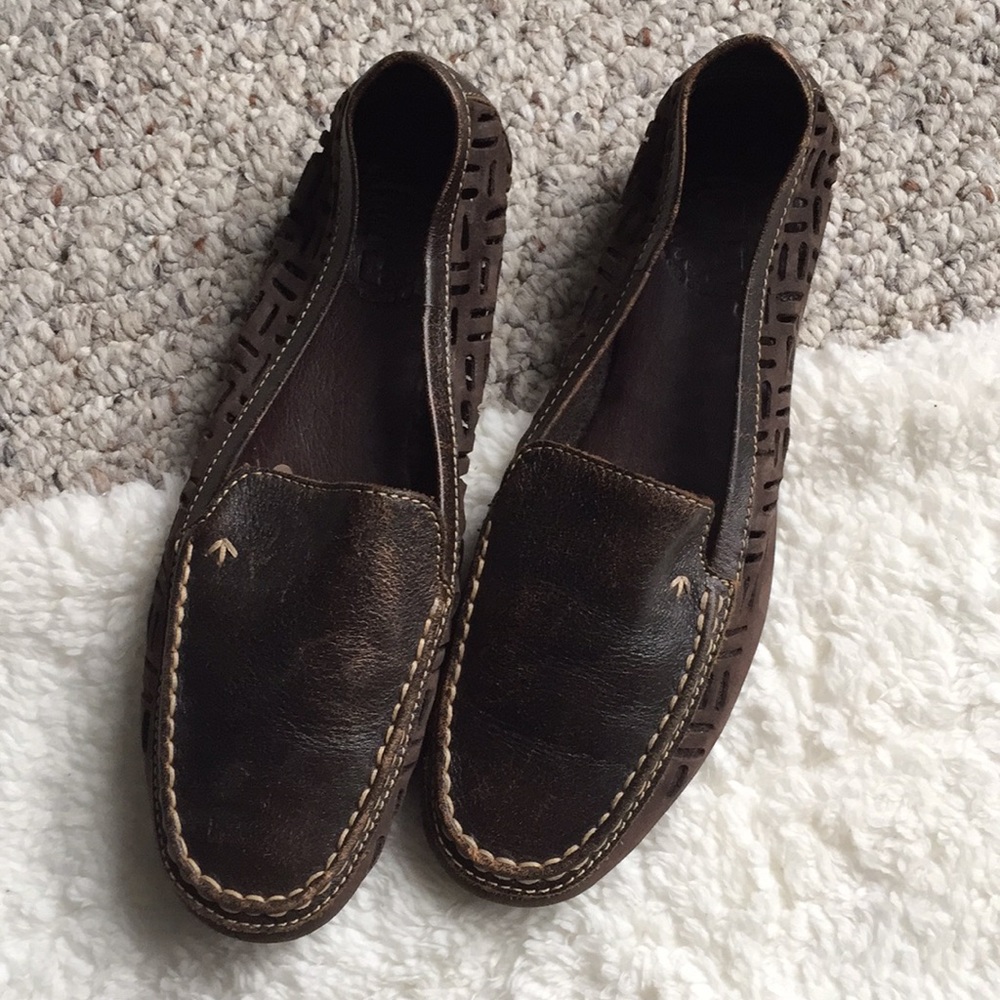 Timberland leather perforated loafers